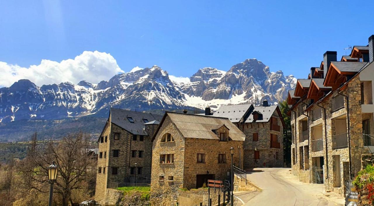 Valtrama Suite Tramacastilla de Tena Kültér fotó